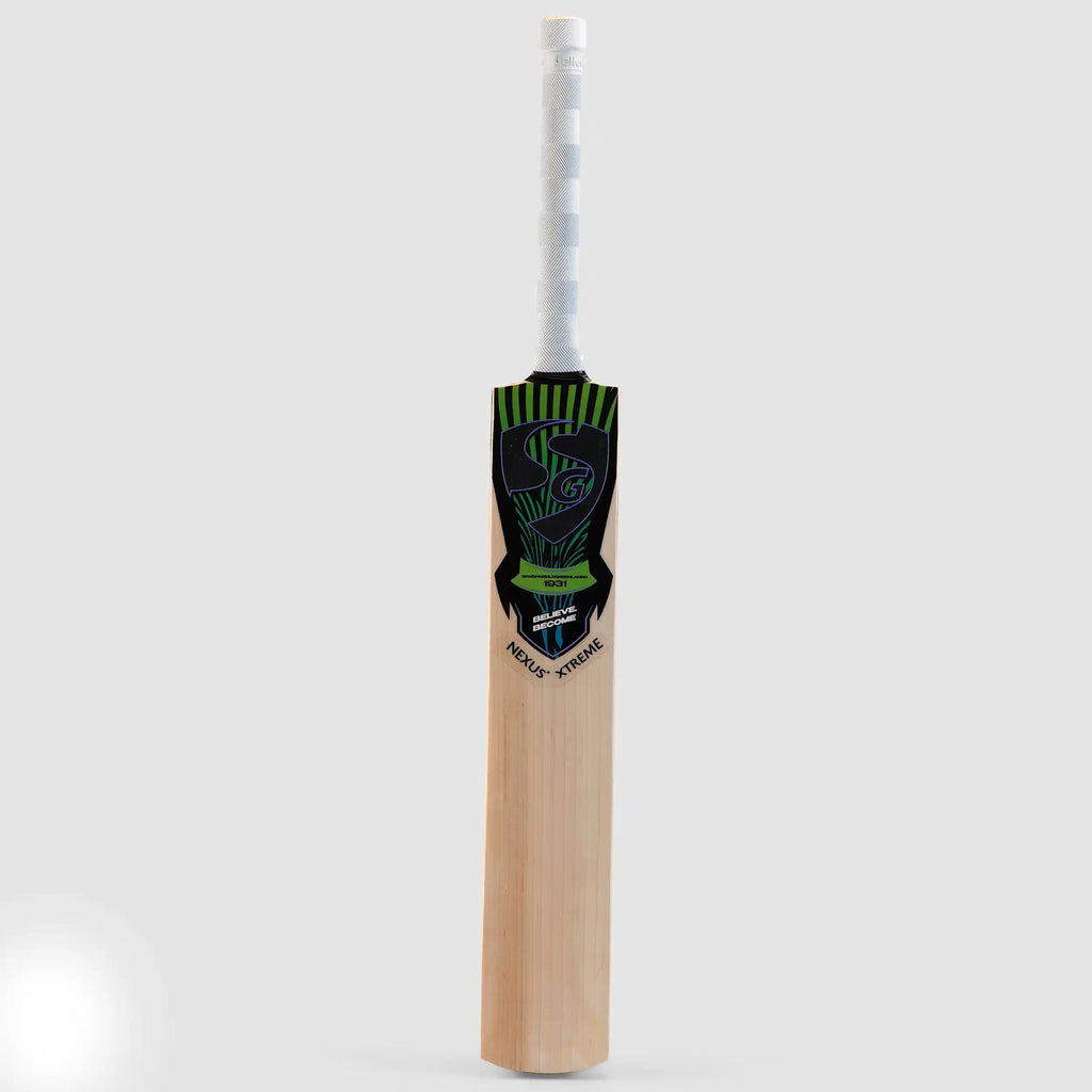 SG Nexus Xtreme junior cricket bat profile view
