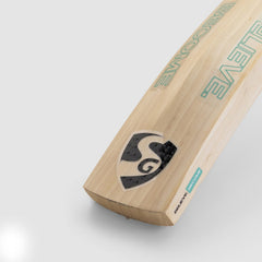 SG Players Edition English Willow Cricket Bat handle and shoulder detail